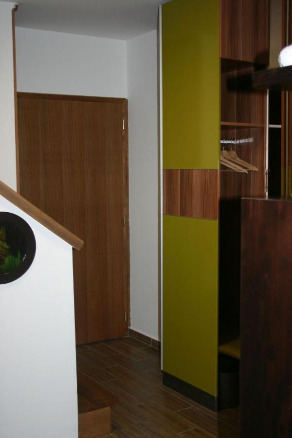 Enjoy 110Qm Apartment Im Historischen Zentrum Sopron Exterior photo